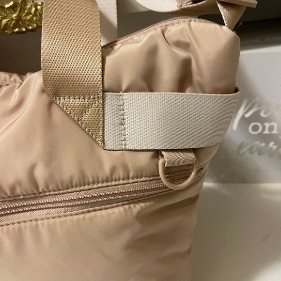 adidas Originals Puffer Shopper Tote bag in great condition.Peach color - Picture 6 of 16